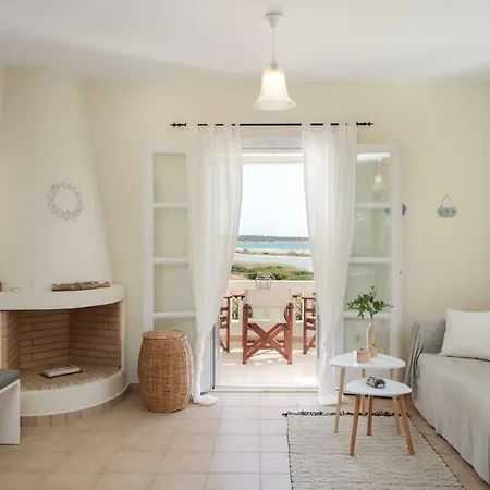 Salty Sea View Naxos Feriehus *